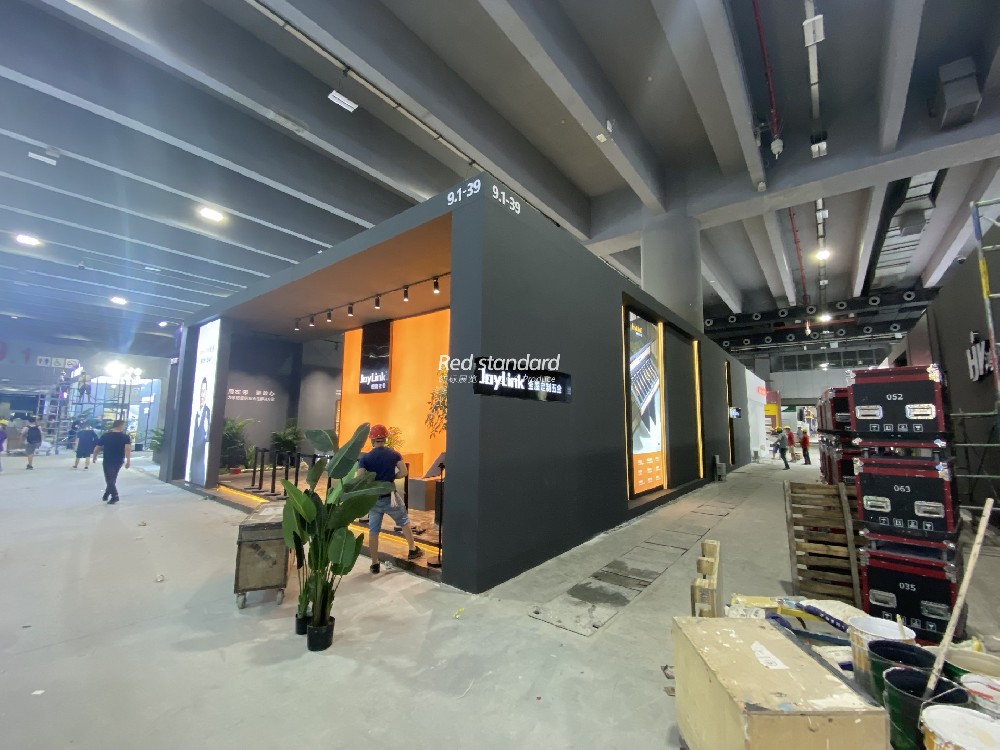 上海会展公司：展示未来的聚焦力量